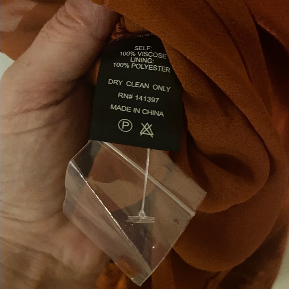 NWOT ASTR Marissa Dress Rust size M pristine condition - Picture 13 of 13
